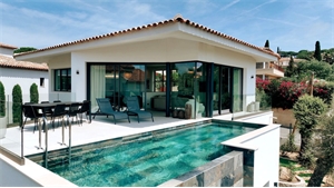 villa à la location saisonniere -   83120  SAINTE MAXIME, surface 200 m2 location saisonniere villa - UBI470841170